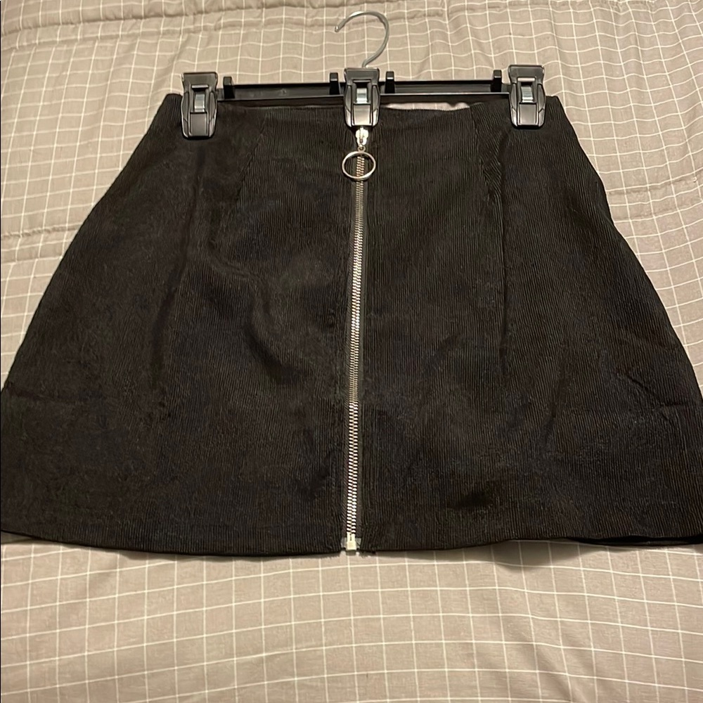 SHEIN Black A-line Mini Skirt with Silver Zipper